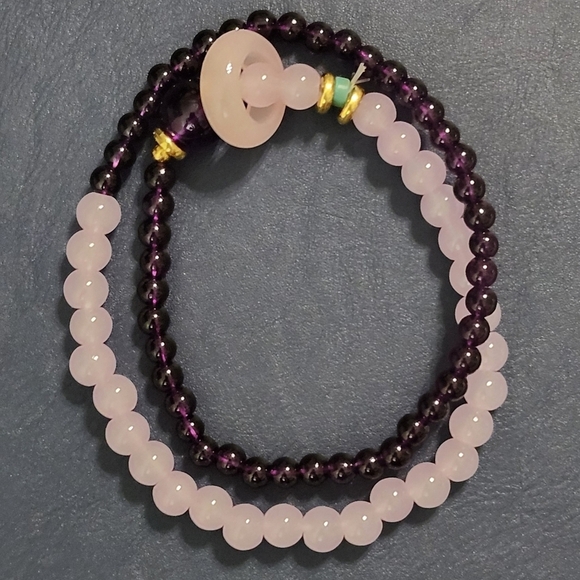 Hand Crafted Jewelry - Elegant Pink and Purple Beaded  Bracelet